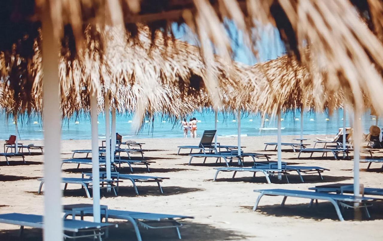 Hotel Sea Breeze à Nardaran Extérieur photo